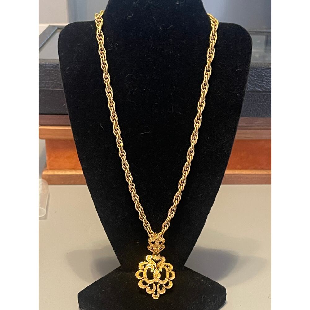 Trifari Vintage Gold Medallion Necklace